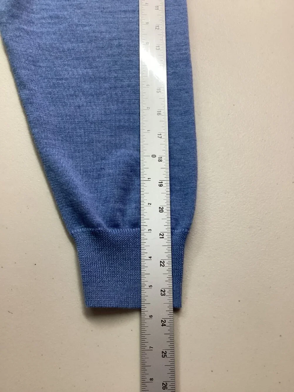 Jos A Bank Executive Coll. Men's XXL Blue Marino Wool Blend LS V-neck Sweater